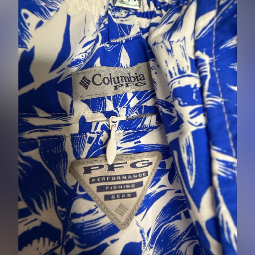Columbia Men’s PFG Mesh Lined Shorts Tropical Blue Leaf, size large - Picture 4 of 6
